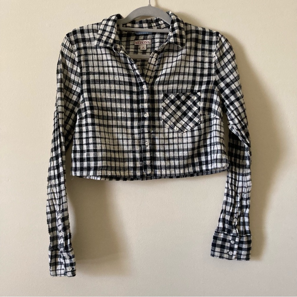 Merona Plaid Flannel Crop Top Size M Gingham Black and White Button Up Shirt